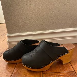 Jeffrey Campbell clogs